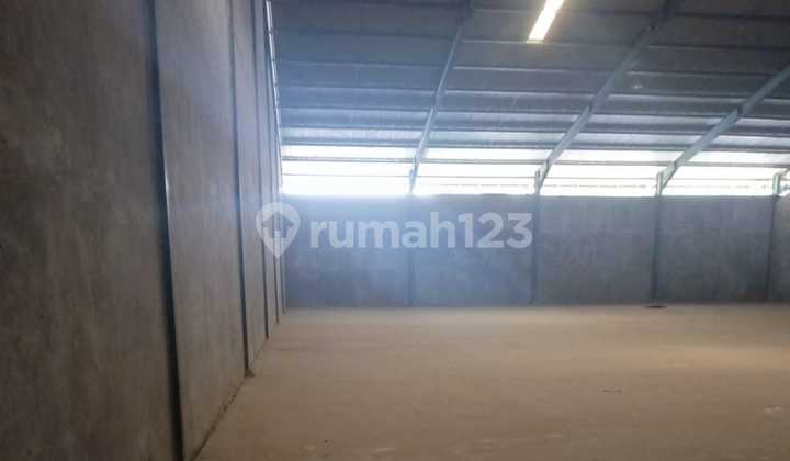 Gudang Strategis Siap Pakai di Jalan Puspowarno Tengah 2