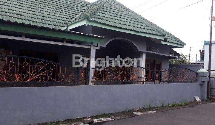 RUMAH ISTIMEWA DI PERUM KARTIKA GRAHA 1 JATIMALANG MOJOLABAN 1