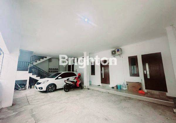 JUAL CEPAT RUMAH KOST EXCLUSIVE 2 LANTAI DI BATURAN COLOMADU 1