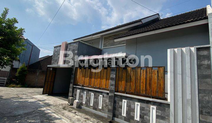 RUMAH 2 LANTAI SIAP HUNI DI DAERAH DEKAT PASAR BEKONANG 1