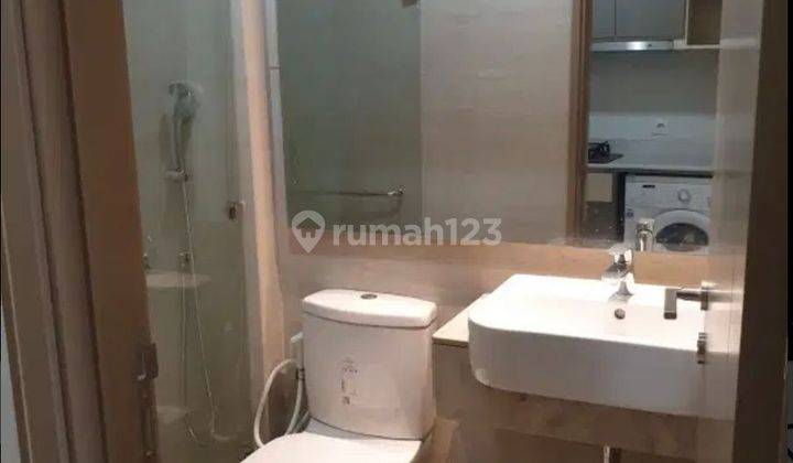 Apartemen Gold Coast Semi Furnished Studio 2