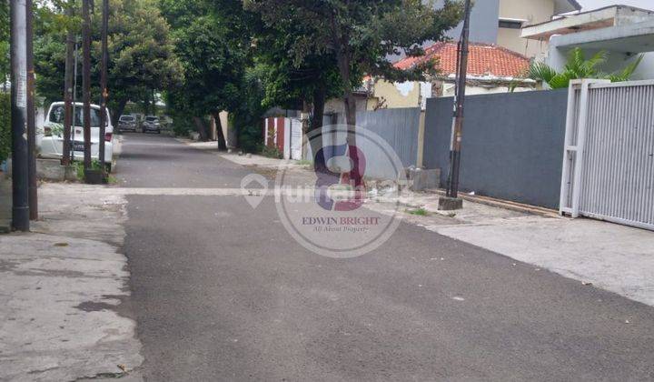 Rumah di Gandaria city 2 Lantai Hadap Utara Siap Huni  1