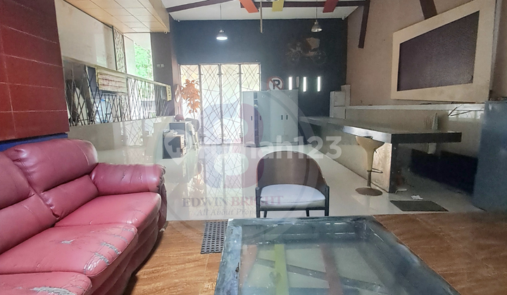 Dijual Bangunan Multifungsi Lokasi Strategis Dekat Jaksel