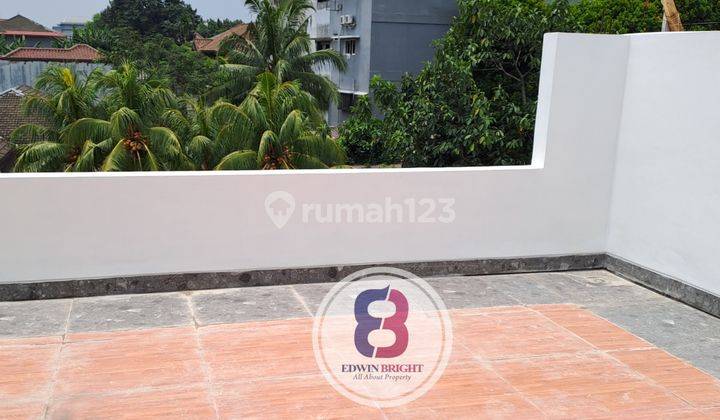 Rumah Dijual Brand New Ada Private Pool Bintaro Jakarta Selatan  2