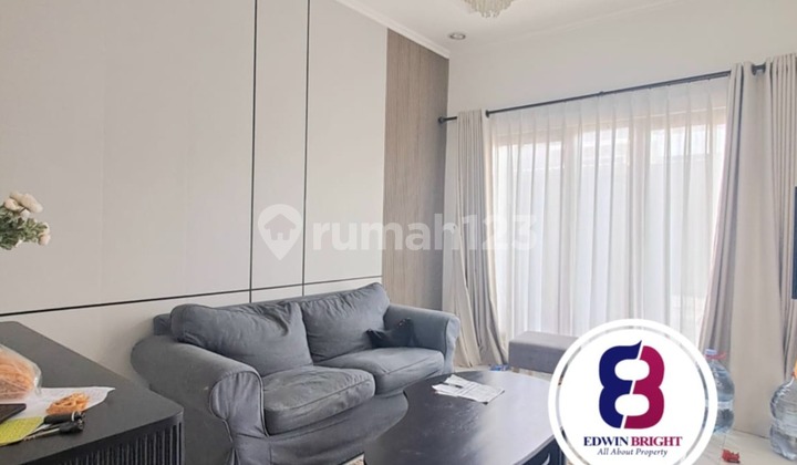 Rumah Cantik Dalam Cluster Ada Rooftop Siap Huni di Area Bintaro Rumah Cantik Dalam Cluster Ada Rooftop Siap Huni di Area Bintaro