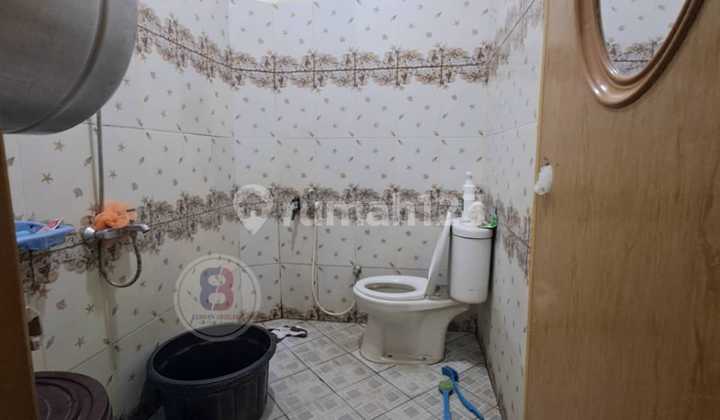 Rumah rapih 2 Lantai dekat Graha Raya Bintaro 2