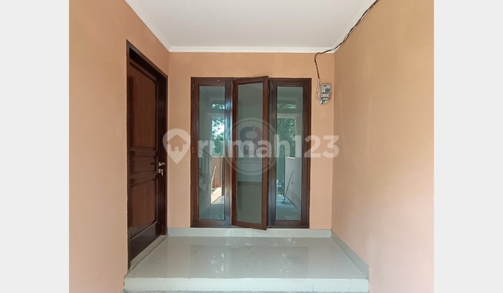 Rumah rapih Siap Huni nempel Kebayoran Village Bintaro Sektor 7