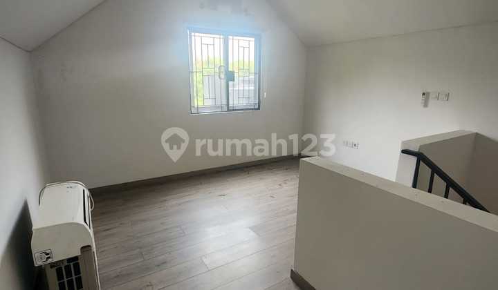 Sewa Rumah 2 Lantai Plus AC Cluster Wisteria Hanya 75 Juta Siap Huni, Metland Menteng, Cakung 028 2