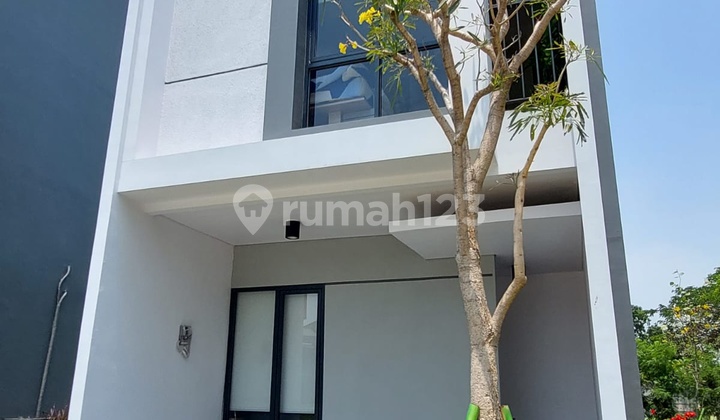 Rumah Full Furnish Cantik 2LT di Cluster Kana, Kota Harapan Indah