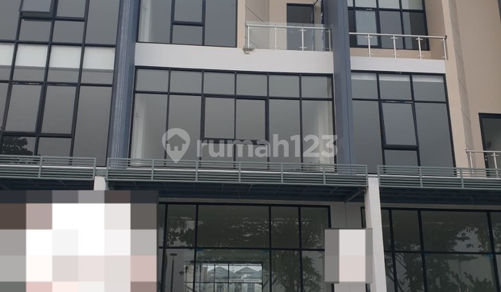 Dijual Hunian Mewah Ruko 3 Lantai New East, Terletak di Kawasan Ramai, Dekat Aeon Mall Dan Area Komersial, Jakarta Garden City, Cakung, Jakarta Timur