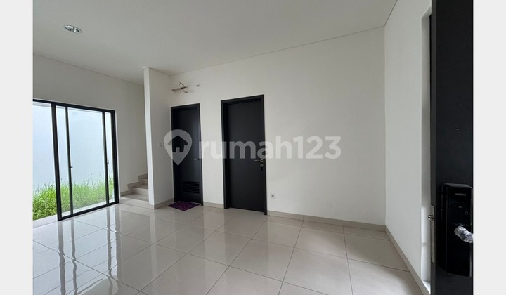 Jual Rumah Hook Mewah Maison De Wisteria Metland Menteng - Tipe Attic + Sky Balcony! (015) Jual Rumah Hook Mewah Maison De Wisteria Metland Menteng - Tipe Attic + Sky Balcony! (015)