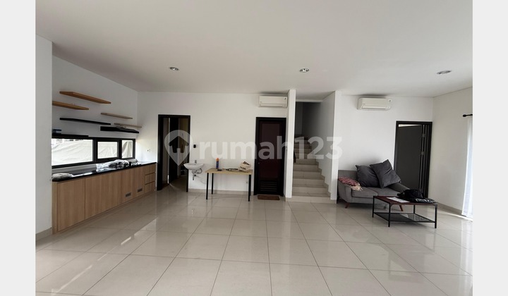 Sewa Cluster Wisteria Metland Menteng - Hunian Mewah dengan Attic Room & Full AC! (007)