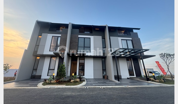 Rumah Keluarga Idaman Lokasi Emas View Danau Di Cluster Chelia Residence, Summarecon Crown Gading, Harapan Indah, Bekasi