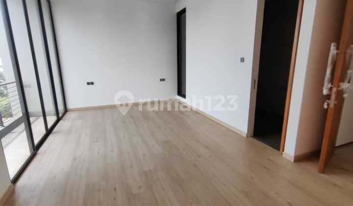 Dijual Rumah Bangunan Baru 3 1/2 Lantai Sunter Agung Permai  013 1