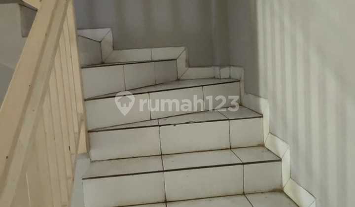For Rent: Hook Shop House 3 Floors in Bekasi Town Square (Betos) - Strategic & Premium Location (013) 2