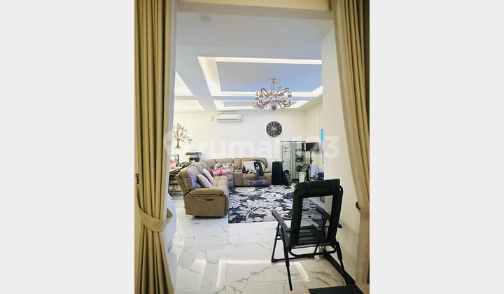 Turun Harga Drastis Jual Rumah Mewah 2 Lantai Full Furnished di Cluster Shinano, Jakarta Garden City, Cakung 034