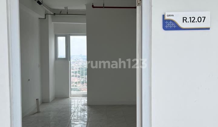 Unfurnished Studio South Jakarta Flood-Free All-Inclusive Only 300 Million Unfurnished Studio South Jakarta Flood-Free All-Inclusive Only 300 Million