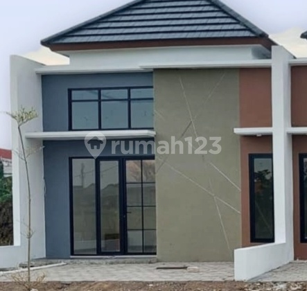 Rumah Super Murah di Kebraon Dekat 2 Gate Tol dan Pusat Bisnis di Wiyung Rumah Super Murah di Kebraon Dekat 2 Gate Tol dan Pusat Bisnis di Wiyung