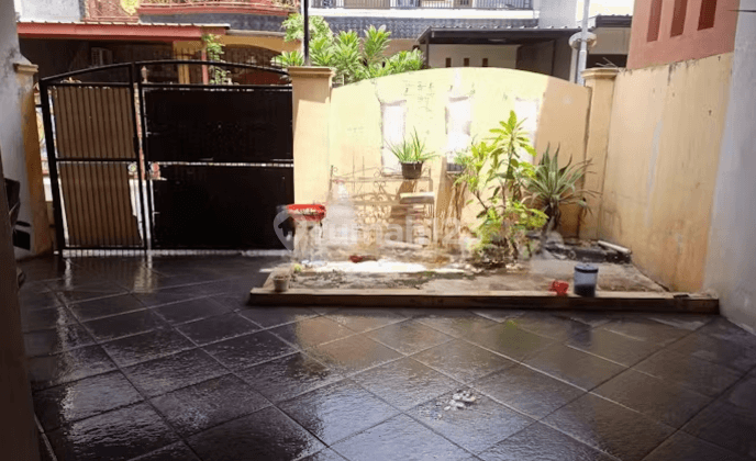 Dijual Rumah 2KT 94m² di Jl Pesantren Kreo Selatan 2