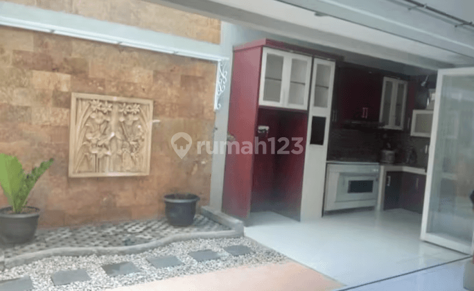 Dijual Rumah Pada di Jln Emeralda Citra Ii Hook 1