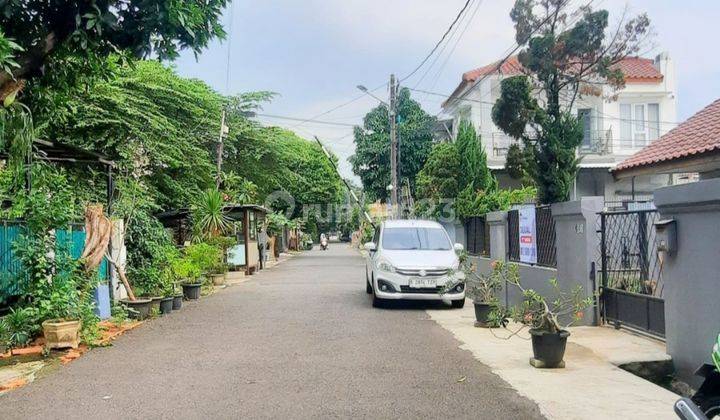 Rumah Hoek Dan Jalan Lebar Dalam Perumahan Pesanggrahan Jakarta Selatan 2