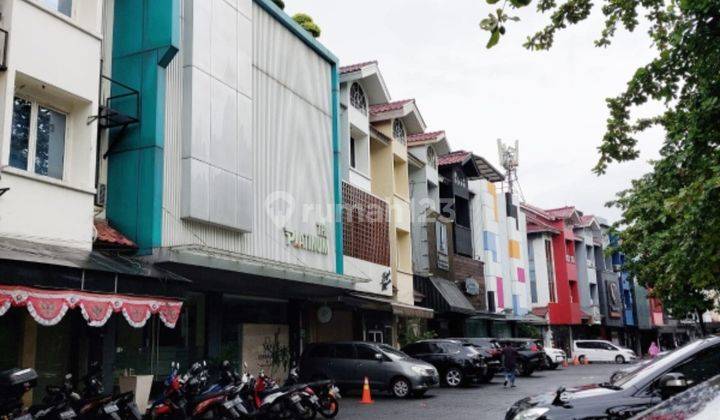 Disewakan Ruko 4 lantai bagus dan parkir luas  4