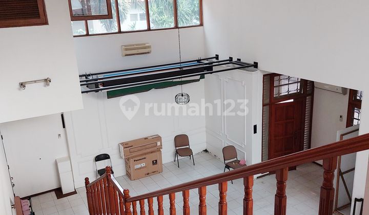 Disewakan Rumah Jl Bangka Parkir Luas dan Tenang 2