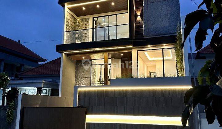 For Sale/Dijual Rumah Mewah Dan Elegant Di Gatsu Barat Denpasar 1