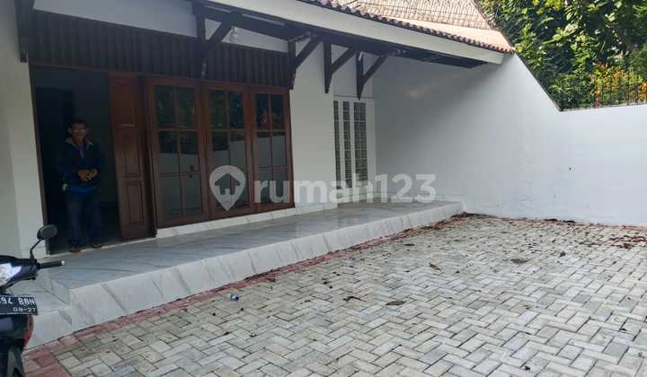 For Rent House in Puri Indah Kembangan For Rent House in Puri Indah Kembangan