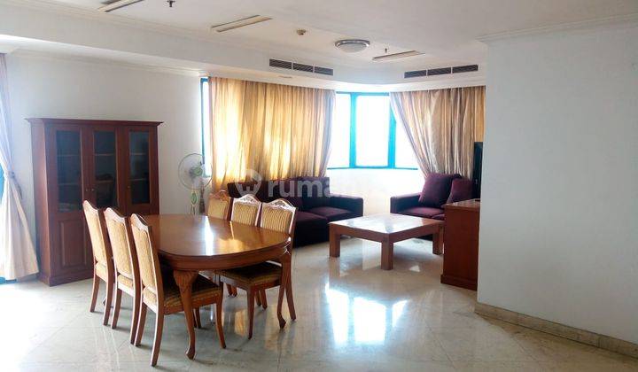 Nice 3BR Apartment With Strategic Location At Park Royale Apartment 2