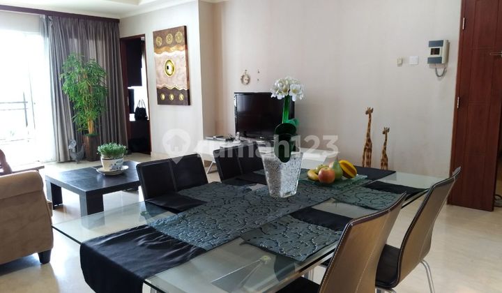 Nyaman 3BR Apt dengan Akses Mudah di Area Permata Hijau Residence 2