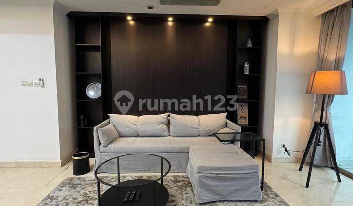Spacious 3BR Apt with Strategic Location at Sudirman Mansion Spacious 3BR Apt with Strategic Location at Sudirman Mansion