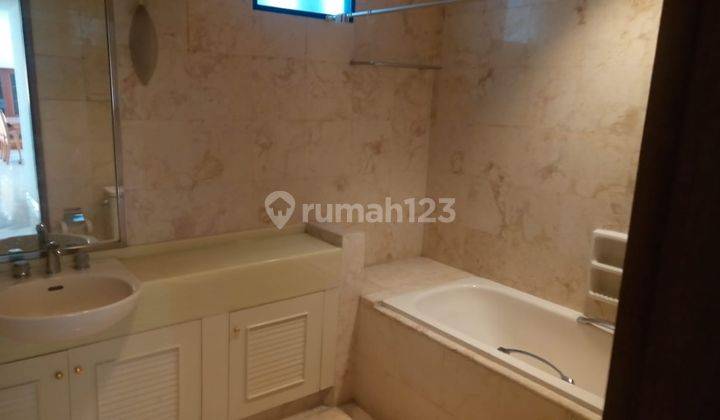 Nice 3br Apartment With Strategic Location At Park Royale Apartment 6