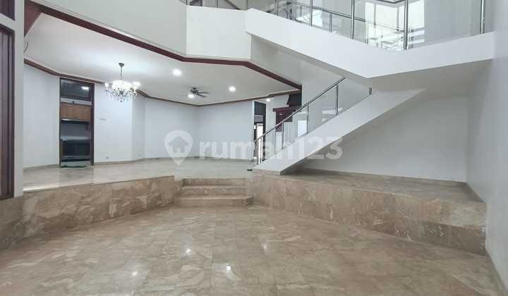 Nice House With Strategic And Easy Access Location At Pondok Indah