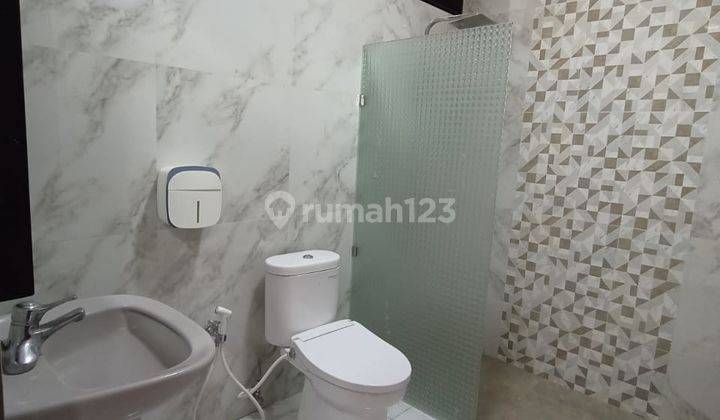 Nice House With Strategic And Easy Access Location At Pondok Indah