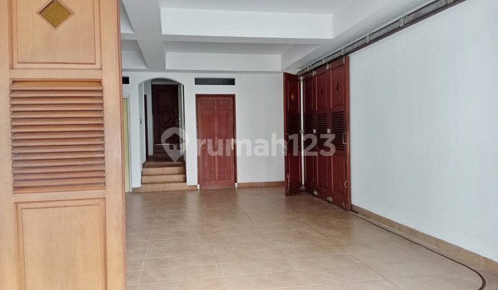 Very Nice And Cozy House With Strategic Location At Bukit Hijau Pondok Indah 23