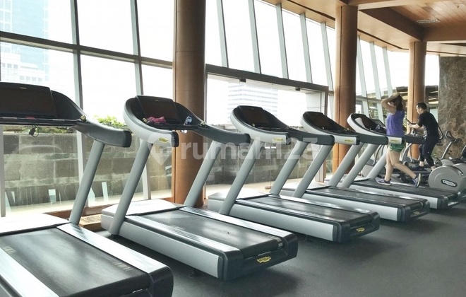 Nice 4BR Apt with Complete Facilities at Kempinski Residences 2