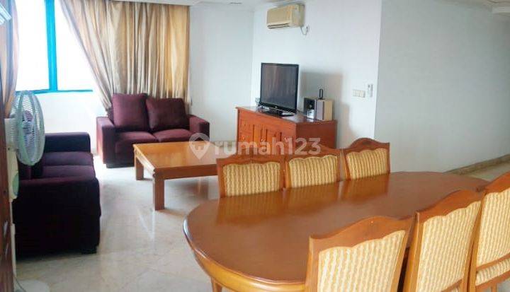 Nice 3BR Apartment With Strategic Location At Park Royale Apartment 1