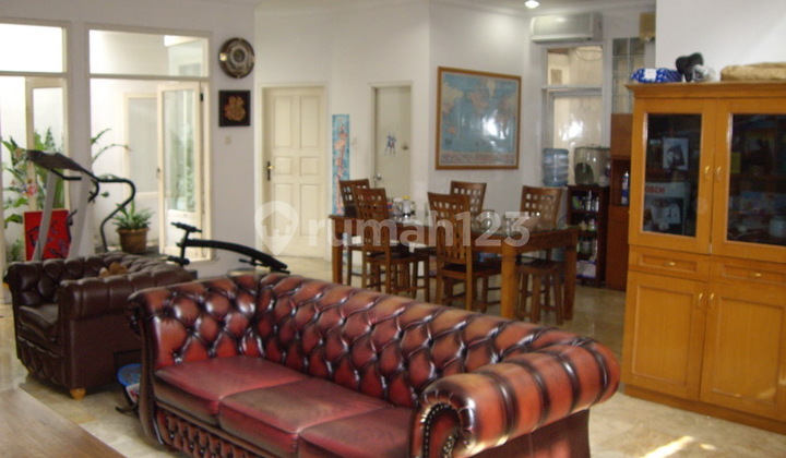 Rumah Berlokasi Strategis Dgn Kemudahan Akses di Prime Area Pondok Indah