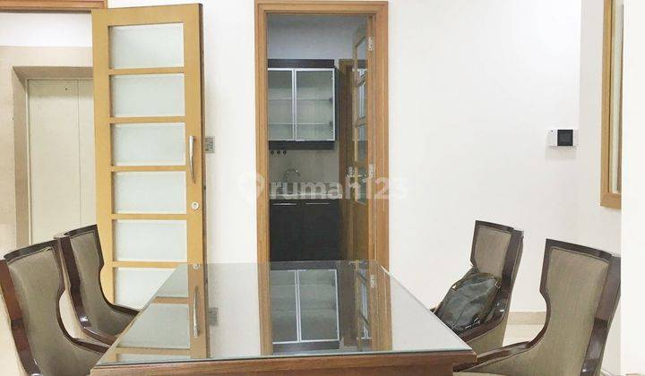 Very Nice and Cozy Apt with Nice Golf View At Senayan Residences