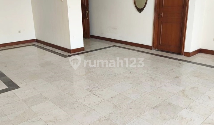 Nice And Cozy 3BR Apt With Strategic Location At Bumimas Apt