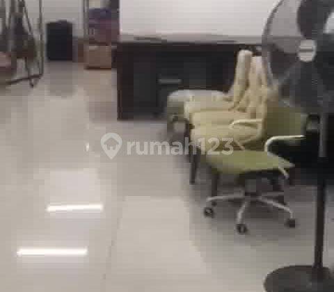 Disewakan Ruang Usaha Berlokasi Strategis di Kyai Maja Kebayoran Baru 2