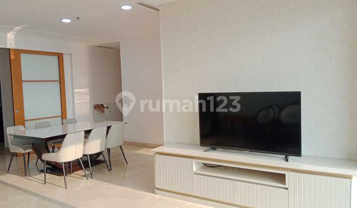 Nice and Cozy Apt with Strategic Area At Pakubuwono Residence  2