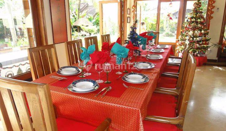 Rare Opportunity Vill With Rice Paddy View In Berawa  Shm - Sertifikat Hak Milik Butuh Renovasi di Berawa , Canggu