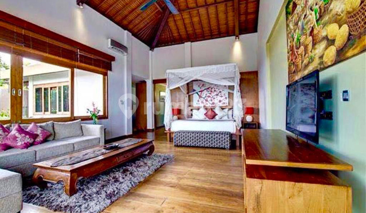 Modern Romantic Retreat  Shm - Sertifikat Hak Milik Di Kerobokan di Kerobokan 5