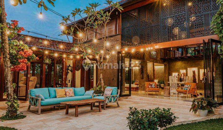 Beautiful Home  Shm - Sertifikat Hak Milik Furnished Sudah Renovasi di Umalas 1