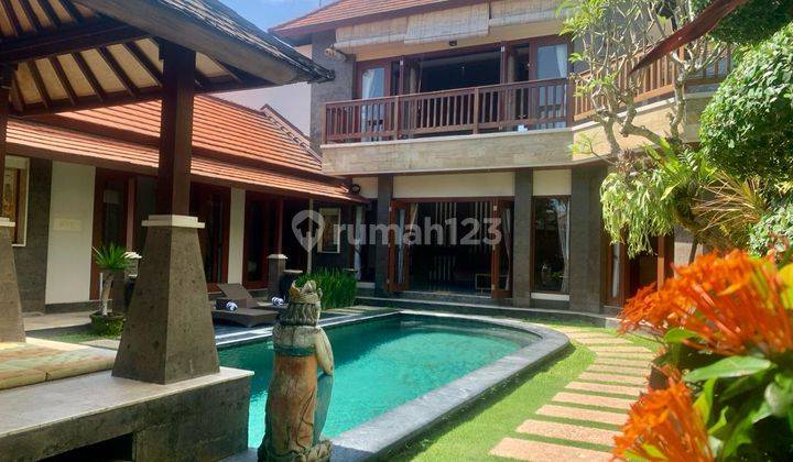 Discover this exquisite 3-bedroom villa located in the desirable area of Berawa 1