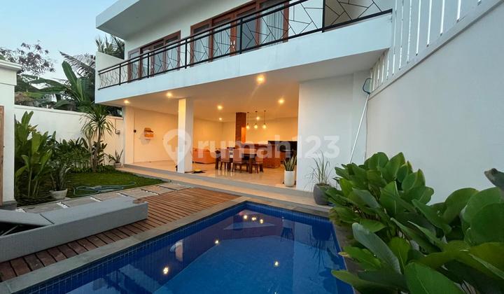 Modern Minimalist 2 Bedroom In Cepaka