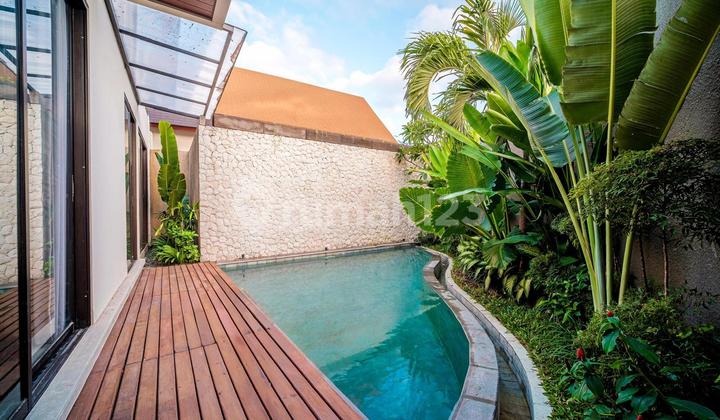 Brand New Ocean Front Villa Cemagi