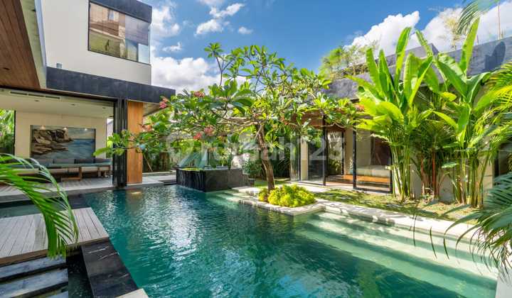 Modern 3 Bedroom Villa In Seseh Just Minutes From Beach Modern 3 Bedroom Villa In Seseh Just Minutes From Beach